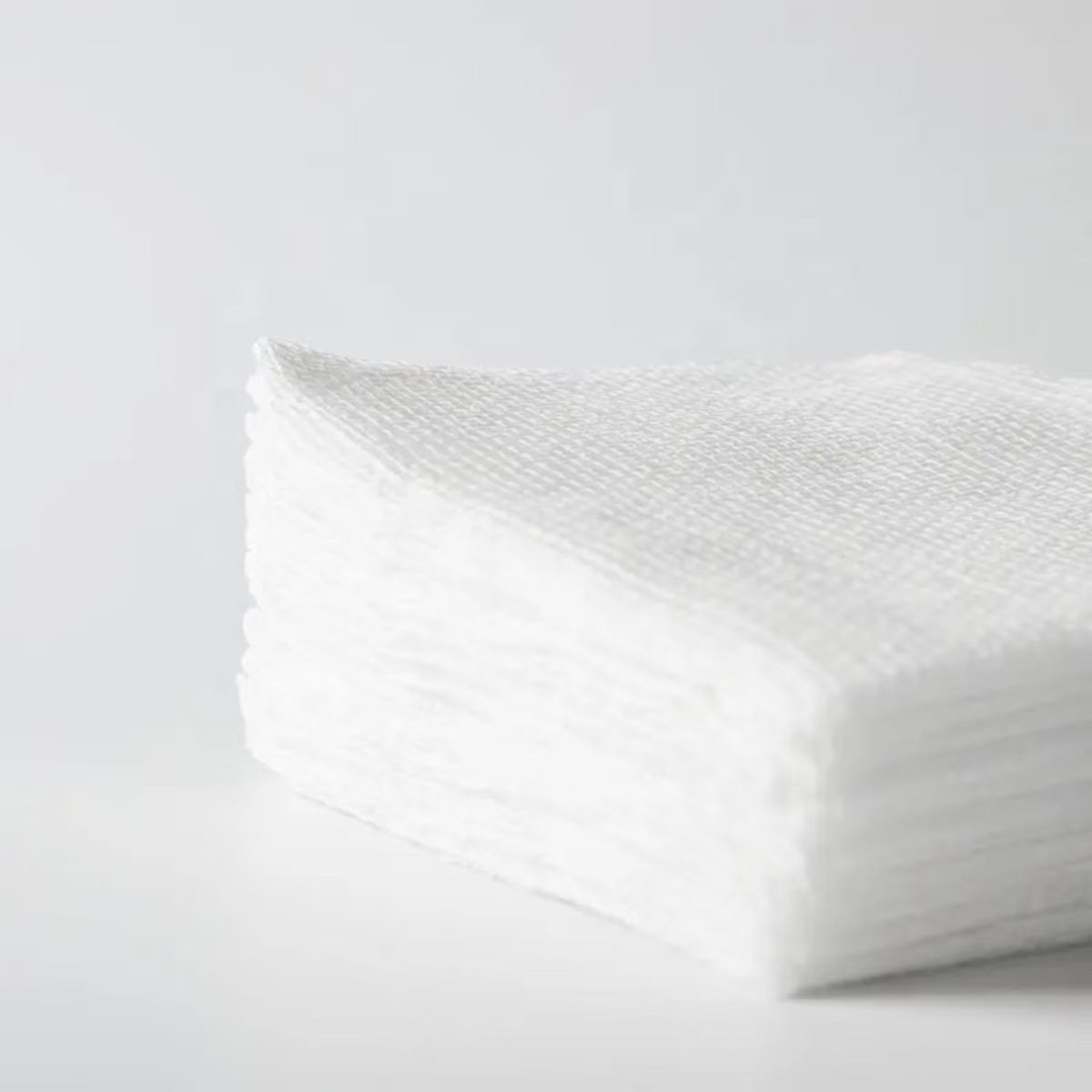 Sumisipsip ng cotton cutting gauze